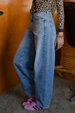 Logan Boyfriend Cinch Back Jeans by BDG