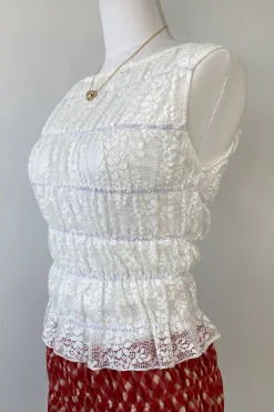Sleeveless Stretch Lace Top